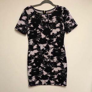 Black/white bodycon dress